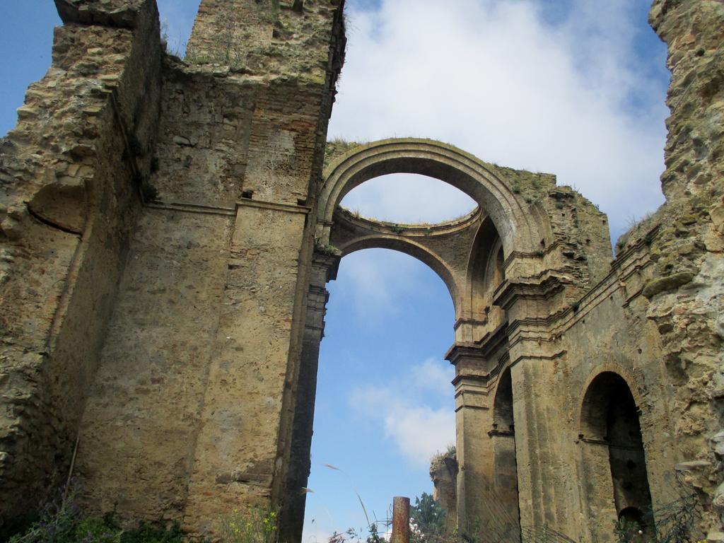 Vacanza Alla Chiesa Diruta Grottole Zewnętrze zdjęcie